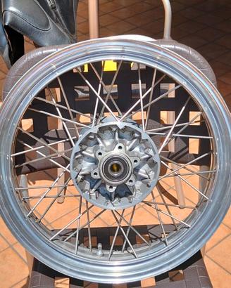 Cerchi tubeless per Moto Guzzi California