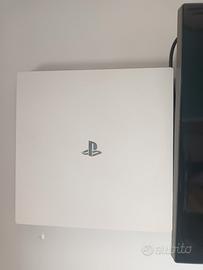 PS4 PRO 1TERA PREZZO TRATTABILE