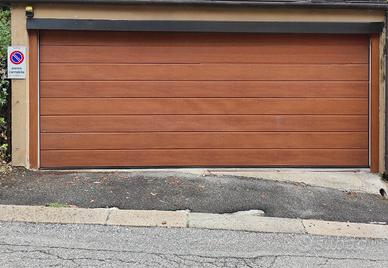 Parcheggia 2 auto a piano strada: garage Valdonega