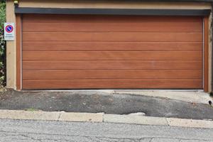 Parcheggia 2 auto a piano strada: garage Valdonega