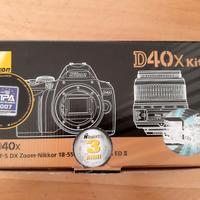Fotocamera reflex Nikon D40X + obiettivo