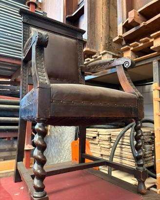 Poltrona da ufficio in legno e in pelle