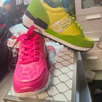 stock scarpe 
