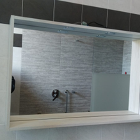 Specchio bagno da parete con cornice e luci led