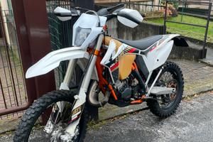Ktm 125 exc six days 2013