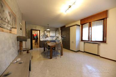 2 LOCALI A MARMIROLO