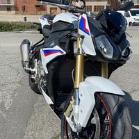 BMW S1000r