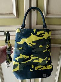 borsa a secchiello mimetica 