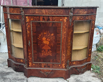 Mobile antico