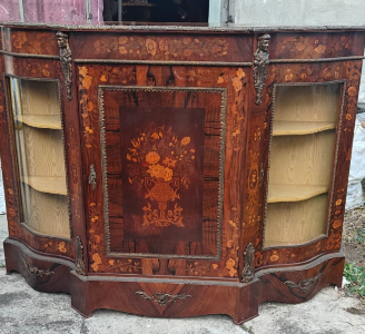 Mobile antico