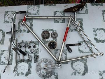 Telaio e componenti bici anni 70