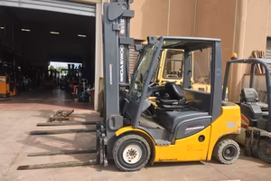 Carrello elevatore diesel marca Jungheinrich model