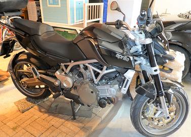 moto aprilia mana 850