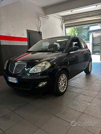 Lancia y