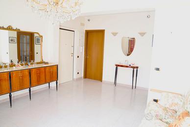 Appartamento rifinito 6 vani+tavernetta+garage