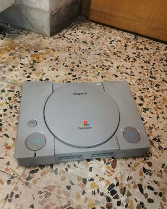 Sony Playstation 1 (leggere descrizione)
