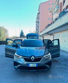 Arkana RS Line 1.6 E-Tech Hybrid 145 CV