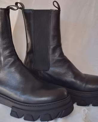 Stivaletti D'EMBLEE nero tacco 5 carrarmato