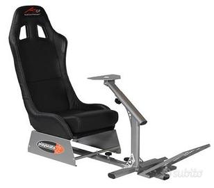 Postazione Sim racing Playseat e Thrustmaster