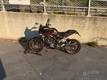 KTM DUKE 125 2016