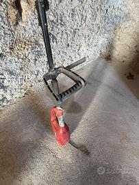 Tagliabordi elettrico a filo per erba