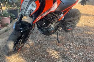 Ktm duke 125