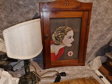 mobiletto medicinali d"inizio 900, armadietto p.s.