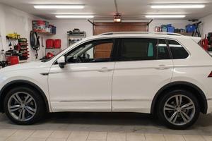 VOLKSWAGEN Tiguan 2.0 TDI 150 cv Sport BlueMotion