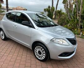 Lancia Ypsilon 1.2 69 CV 5 porte S&S Platinum