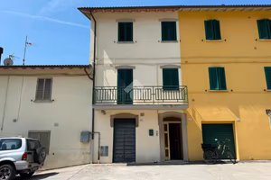 CASA SEMINDIPENDENTE A GUBBIO