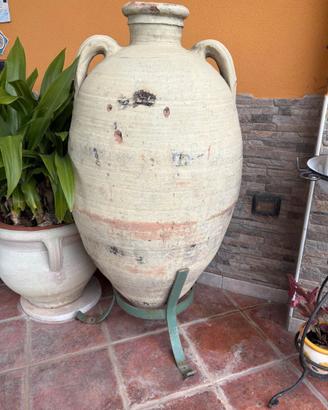 Giara tunisina originale in terracotta con base