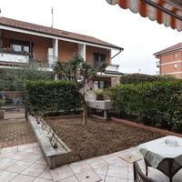 CASA SEMINDIPENDENTE A CIRIÈ