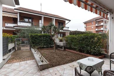 CASA SEMINDIPENDENTE A CIRIÈ