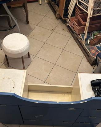 Base lavandono da appoggio per bagno