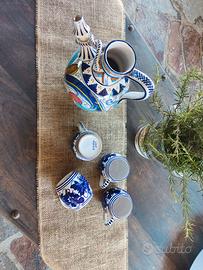 Caraffa con 4 tazze.