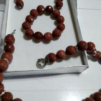 Parure di pietre dure