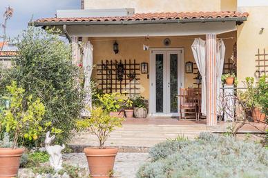 PORZIONE DI BIFAMILIARE A RONCIGLIONE