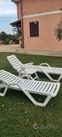 lettini e sdraio da sole 