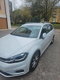 Volkwagen Golf sw 2.0 TDI automatica