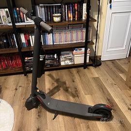 MONOPATTINO ELETTRICO SEGWAY NINEBOT ES2 +BATTERIA
