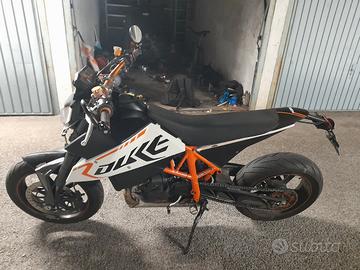 KTM Duke 690R