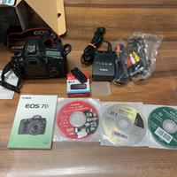 Macchina fotografica professionale EOS7D ( CANON