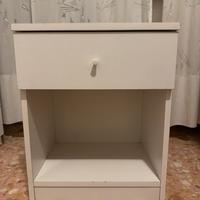 Comodino bianco
