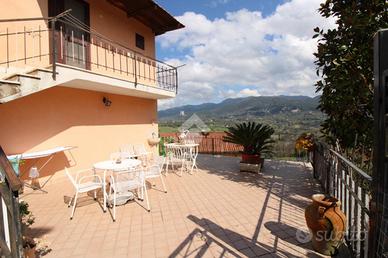 4 LOCALI A POGGIO MIRTETO