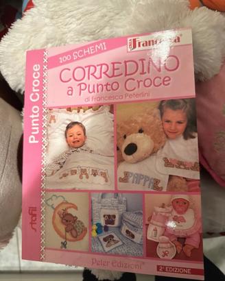 Libro punto croce