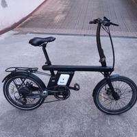 bicicletta a pedalata assistita 