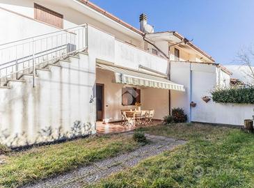 3 LOCALI A RONCIGLIONE