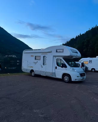 ARCA GLM 696 -2011-90.000KM - full optional