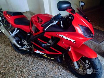 Moto Honda CBR 600 F Sport