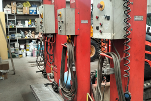 Colonne per sollevamento veicoli